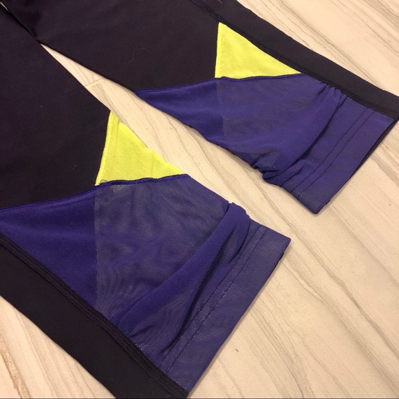 [SOLD] Nike Leggings - Picture 4 of 6